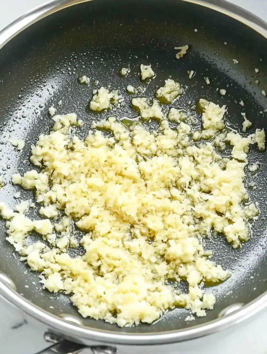 sautéed-minced-garlic-in-skillet