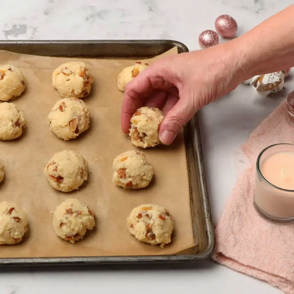 almond-snowball-cookies-step-3 almond-snowball-cookies-step-3