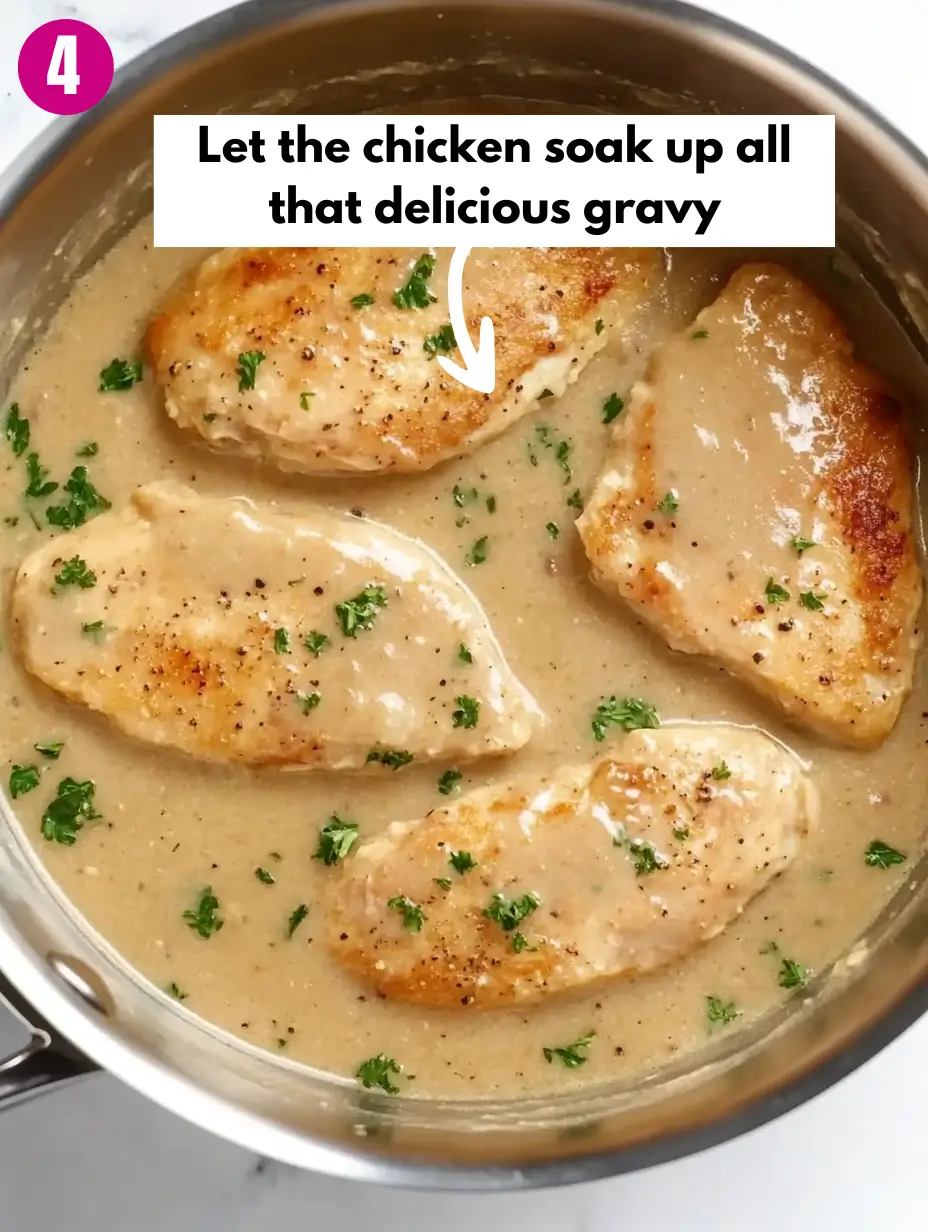 Easy Creamy One-Pan Chicken and Gravy Recipe 13 Let-the-chicken-soak-up-all-that-delicious-gravy