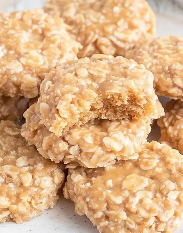 3-ingredient-peanut-butter-oatmeal-cookies-recipe