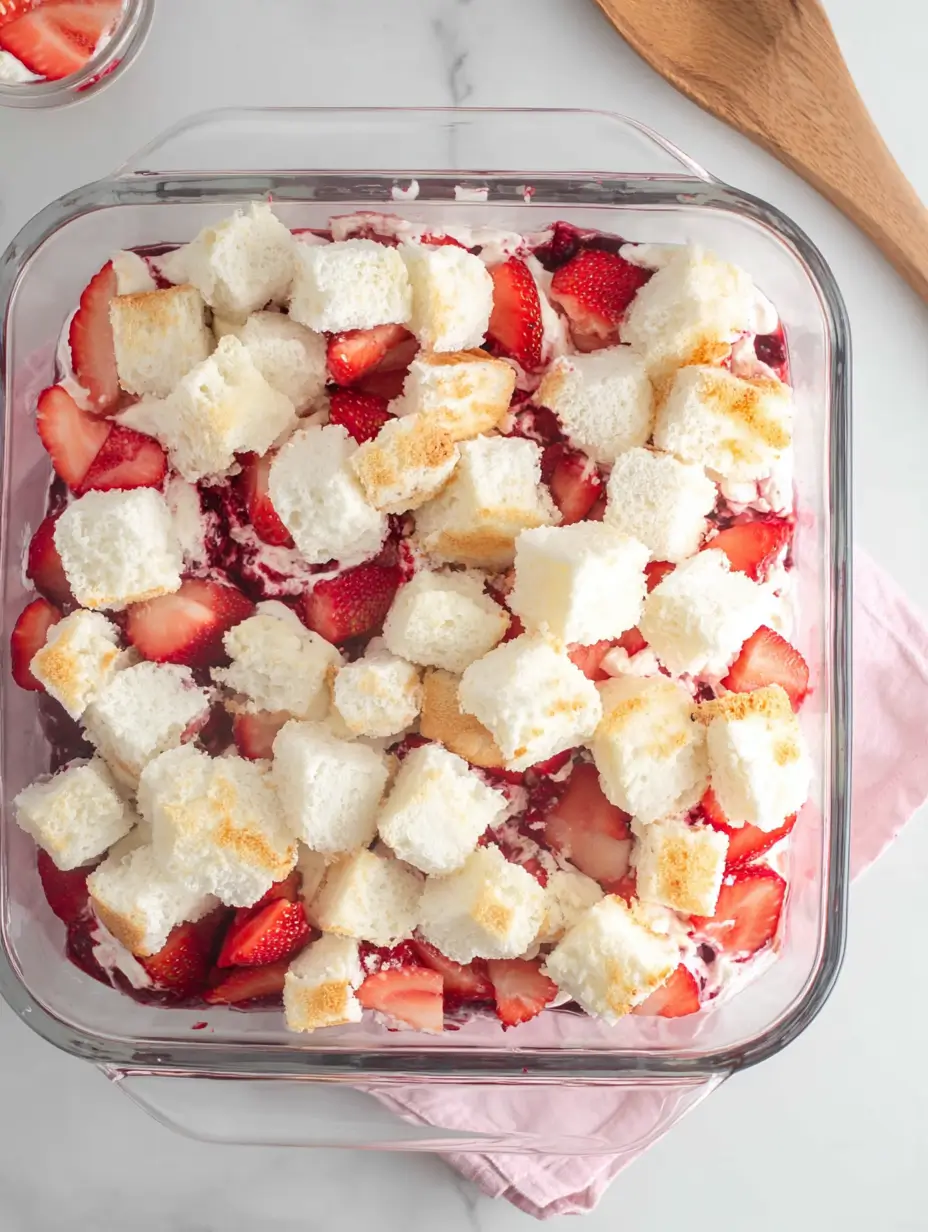 strawberry-heaven-on-earth-cake-step-1